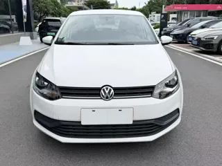 Volkswagen Polo 2018 купить из Китая, цена 1 292 000 ₽ — Suifenhe Auto