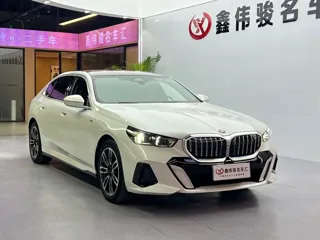 BMW 5 Series 2024 купить из Китая, цена 6 835 000 ₽ — Suifenhe Auto