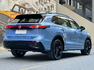 Volkswagen Tiguan L 2025 купить из Китая, цена 4 538 000 ₽ — Suifenhe Auto