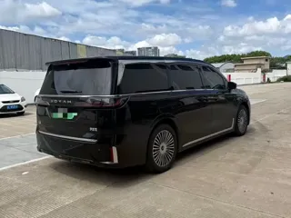 Voyah Dreamer 2025 купить из Китая, цена 6 849 000 ₽ — Suifenhe Auto
