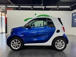 smart fortwo 2019 купить из Китая, цена 1 246 000 ₽ — Suifenhe Auto