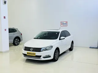 Volkswagen Santana 2022 купить из Китая, цена 1 215 000 ₽ — Suifenhe Auto