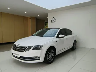 Skoda Octavia 2018 купить из Китая, цена 1 158 000 ₽ — Suifenhe Auto