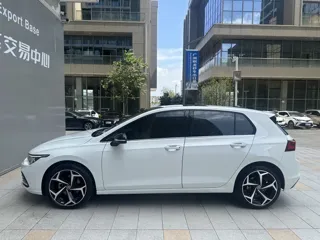 Volkswagen Golf 2022 купить из Китая, цена 1 589 000 ₽ — Suifenhe Auto