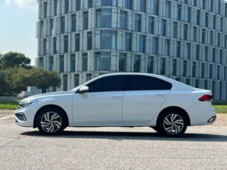 Volkswagen Bora 2024 купить из Китая, цена 1 559 000 ₽ — Suifenhe Auto