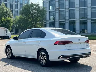 Volkswagen Bora 2024 купить из Китая, цена 1 559 000 ₽ — Suifenhe Auto