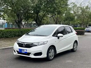 Honda Fit 2018 купить из Китая, цена 1 162 000 ₽ — Suifenhe Auto