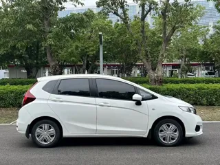 Honda Fit 2018 купить из Китая, цена 1 162 000 ₽ — Suifenhe Auto