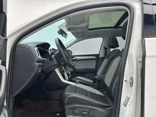Volkswagen T-ROC 2024 купить из Китая, цена 2 627 000 ₽ — Suifenhe Auto