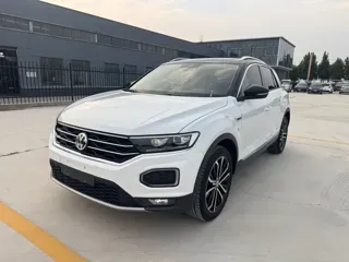 Volkswagen T-ROC 2019 купить из Китая, цена 1 559 000 ₽ — Suifenhe Auto
