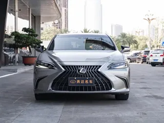Lexus ES 2024 купить из Китая, цена 7 670 000 ₽ — Suifenhe Auto