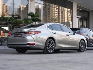 Lexus ES 2024 купить из Китая, цена 7 670 000 ₽ — Suifenhe Auto