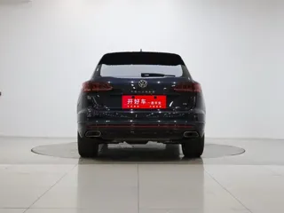 Volkswagen Touareg 2024 купить из Китая, цена 9 469 000 ₽ — Suifenhe Auto