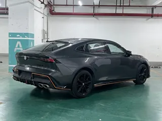 Changan UNI-V 2024 купить из Китая, цена 2 479 000 ₽ — Suifenhe Auto