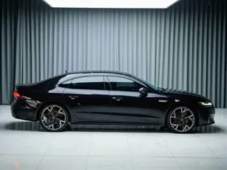 Audi A7L 2025 купить из Китая, цена 6 952 000 ₽ — Suifenhe Auto
