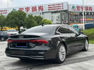 Audi A7L 2024 купить из Китая, цена 6 205 000 ₽ — Suifenhe Auto