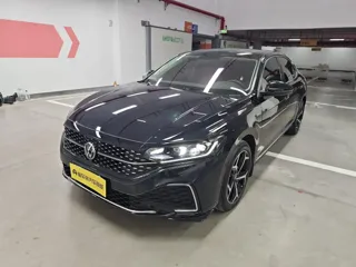 Volkswagen Passat 2025 купить из Китая, цена 3 967 000 ₽ — Suifenhe Auto