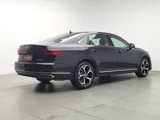 Volkswagen Passat 2024 купить из Китая, цена 3 539 000 ₽ — Suifenhe Auto