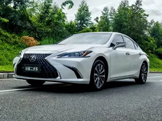 Lexus ES 2024 купить из Китая, цена 4 730 000 ₽ — Suifenhe Auto