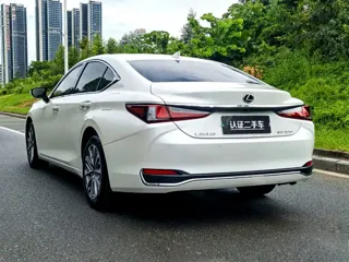 Lexus ES 2024 купить из Китая, цена 4 730 000 ₽ — Suifenhe Auto