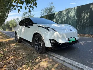Lynk & Co Z20 2024 купить из Китая, цена 3 476 000 ₽ — Suifenhe Auto