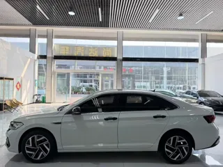 Volkswagen Sagitar 2024 купить из Китая, цена 2 826 000 ₽ — Suifenhe Auto