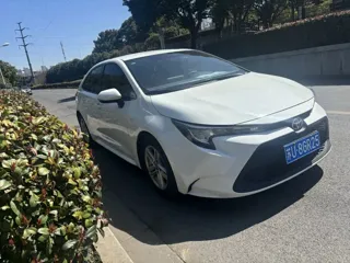 Toyota Levin 2021 купить из Китая, цена 1 289 000 ₽ — Suifenhe Auto