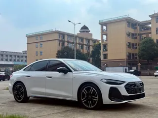 Audi A5L 2026 купить из Китая, цена 5 347 000 ₽ — Suifenhe Auto