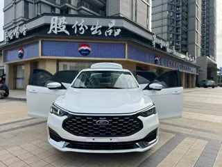 Ford Escort 2021 купить из Китая, цена 1 248 000 ₽ — Suifenhe Auto