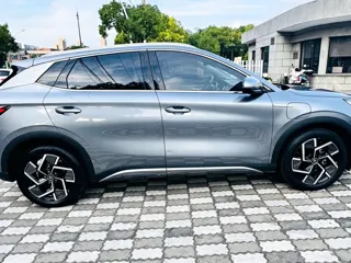 BYD Yuan 2022 купить из Китая, цена 2 978 000 ₽ — Suifenhe Auto