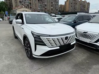 Changan CS75 2025 купить из Китая, цена 3 133 000 ₽ — Suifenhe Auto