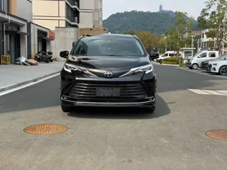 Toyota SIENNA 2025 купить из Китая, цена 7 144 000 ₽ — Suifenhe Auto