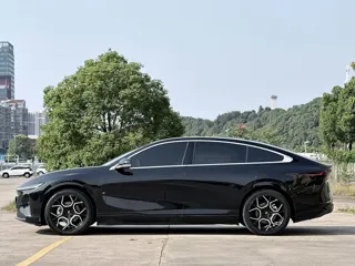 Changan Qiyuan A07 2024 купить из Китая, цена 2 968 000 ₽ — Suifenhe Auto