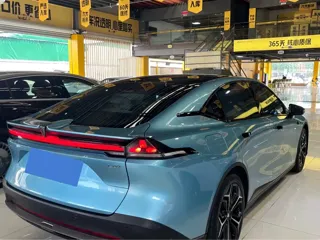 Deepal L07 2024 купить из Китая, цена 3 079 000 ₽ — Suifenhe Auto
