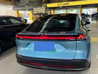 Deepal L07 2024 купить из Китая, цена 3 079 000 ₽ — Suifenhe Auto
