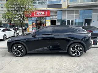 Deepal S07 2025 купить из Китая, цена 3 659 000 ₽ — Suifenhe Auto