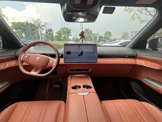 Deepal S07 2025 купить из Китая, цена 3 659 000 ₽ — Suifenhe Auto