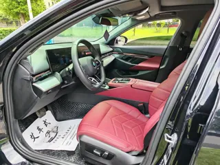 BMW 5 Series 2025 купить из Китая, цена 6 911 000 ₽ — Suifenhe Auto