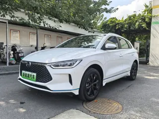 BYD e2 2023