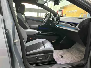 Volkswagen ID.4 X 2023 купить из Китая, цена 4 000 000 ₽ — Suifenhe Auto