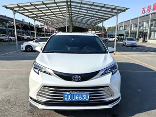 Toyota SIENNA 2024 купить из Китая, цена 7 640 000 ₽ — Suifenhe Auto