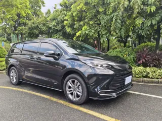 Toyota SIENNA 2024 купить из Китая, цена 7 006 000 ₽ — Suifenhe Auto