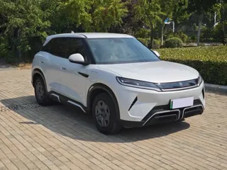 BYD Yuan UP 2025 купить из Китая, цена 2 538 000 ₽ — Suifenhe Auto