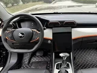 Dongfeng Aeolus Yixuan 2023 купить из Китая, цена 996 000 ₽ — Suifenhe Auto