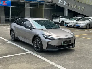 Toyota bZ3 2023 купить из Китая, цена 3 457 000 ₽ — Suifenhe Auto