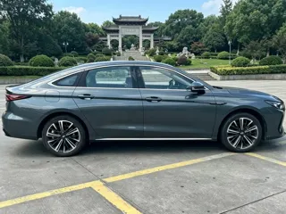 Chery Arrizo 8 PRO 2025 купить из Китая, цена 2 860 000 ₽ — Suifenhe Auto