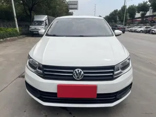 Volkswagen Santana 2019 купить из Китая, цена 1 149 000 ₽ — Suifenhe Auto