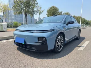 Leapmotor B01 2025 купить из Китая, цена 2 451 000 ₽ — Suifenhe Auto