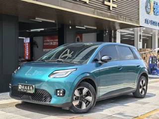 Aion UT 2025 купить из Китая, цена 1 528 000 ₽ — Suifenhe Auto