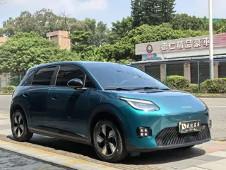 Aion UT 2025 купить из Китая, цена 1 528 000 ₽ — Suifenhe Auto